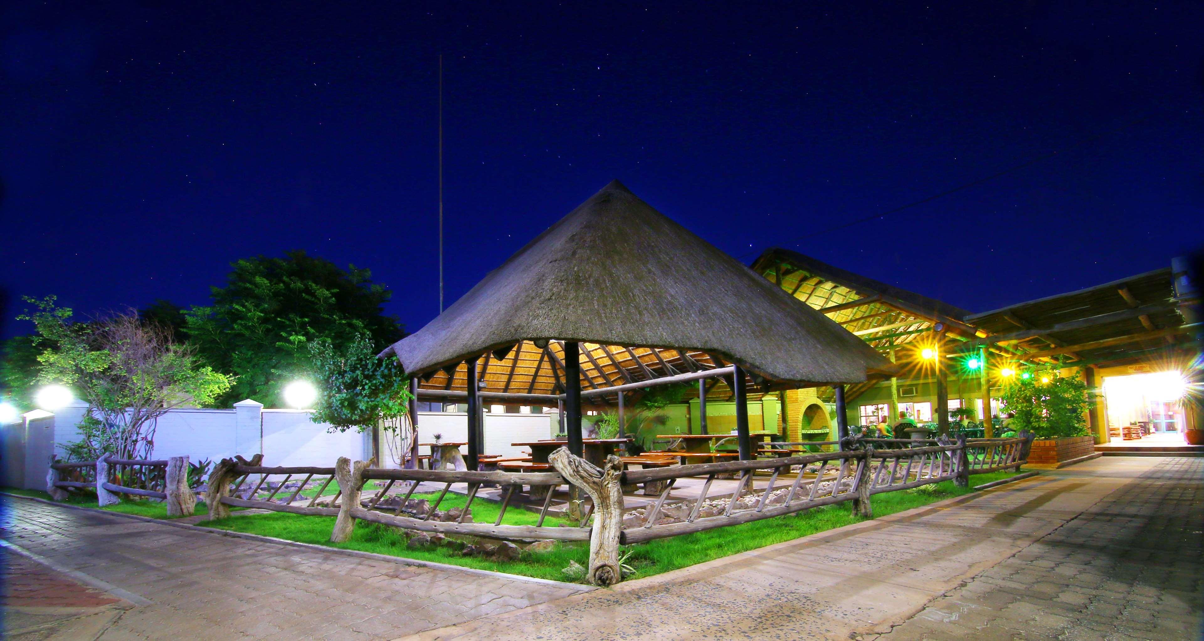 Kalahari Arms Hotel Khemsbok Exterior foto